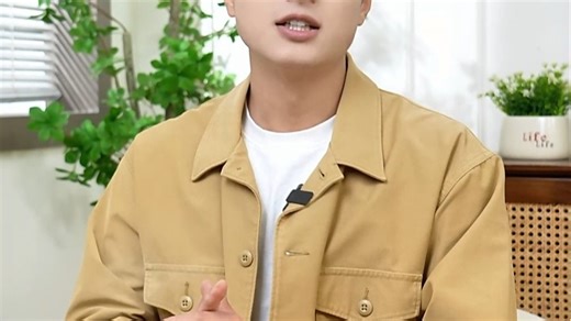 告别片源焦虑！这款电视观看体验全面升级，支持高清模式，画质清晰流畅。搭载智能系统，操作更便捷，海量影视资源一键直达，追剧观影更轻松。保留产品品牌、型号及核心功能