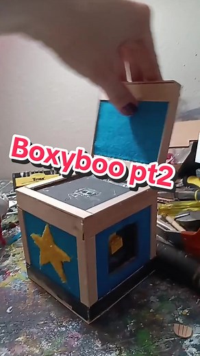 Replying to @kitty_does_gachaclub building boxy boo part 2!! ✨️🧍 #Boxyboo #poppyplaytime #ppt #projectplaytime #custom #art #craft #fyp #mascothorror #figure #figurine