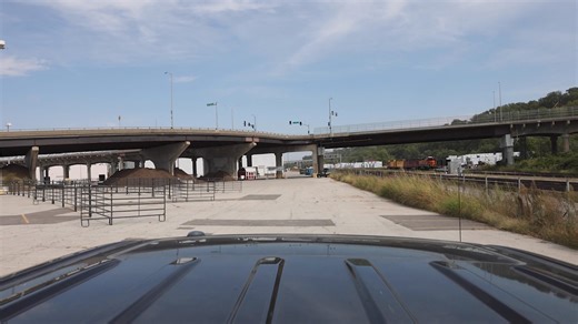 Exhibitors for the 125th American Royal Livestock Show start moving in tomorrow! 🥳 We encourage all exhibitors to watch this quick video outlining the move-in process. 𝗡𝗘𝗪 𝗙𝗢𝗥 𝟮𝟬𝟮𝟰: Exhibitor check-in and packet pick-up will happen in northwest corner of Hale Arena, rather than at the vet check trailer. Exhibitors may pick up their packet during the posted hours after they have moved in to the facilities. #AmericanRoyal #WhereChampionsAreCrowned | American Royal Livestock Exhibitors