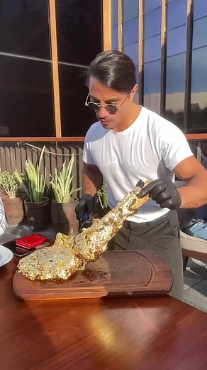 Gold tomahawk #saltbae #salt #saltlife ￼-239 | Nusr_et Club