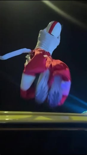 Mortal Visualization of Joyful Train Concepts