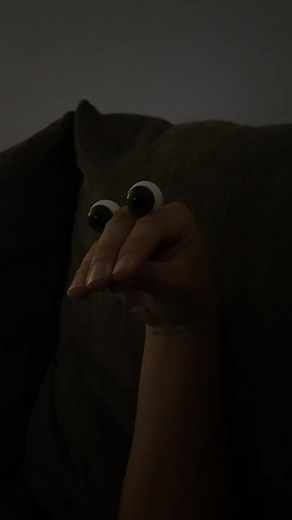 Exploring the Oobi Hand Puppet Meme