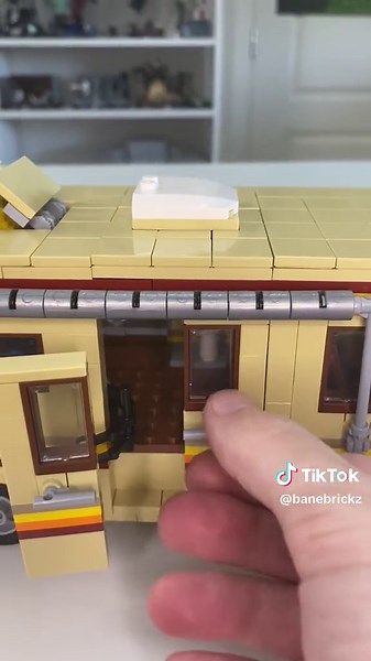 Breaking Bad RV Review: LEGO Building Experience