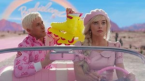 Film Barbie Rilis Trailer Kedua, Tampilkan 11 Karakter Boneka Barbie dan 5 Ken - Tribunnews.com