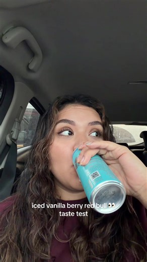 Sugar free iced vanilla berry red bull taste test 👀🤍💙 @Red Bull #fyp #fyppppppppppppppppppppppp #redbull #tastetest #toddlermomlife