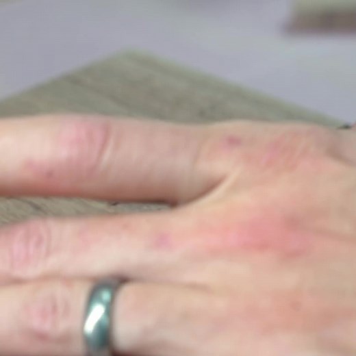 Building a solid wood table base. Using walnut, made this coffee table base with no screws or nails. Just some basic joinery and some glue. Hope you like it!