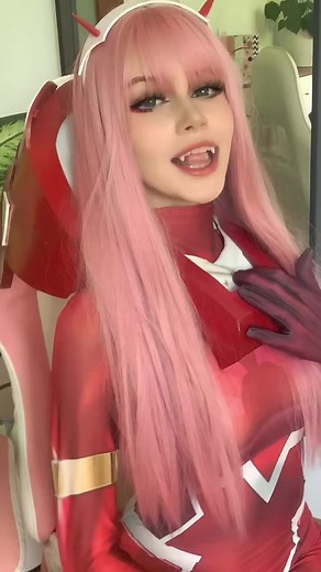Zero Two Cosplay Return | Darling in the Franxx