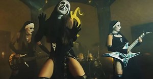 "Dogma", la banda de metal conformada por mujeres "antimonjas"