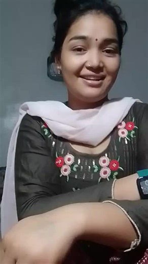 Expressive Hand Gestures in Indoor Settings