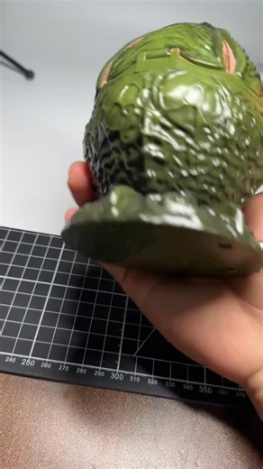 BEST GADGETS AND TOYS on Instagram: "It scared me 😨 #ItScaredMe #ScaryToy #AlienEgg #Facehugger #AlienFigure #HorrorMoment #CreepyToy #SciFiCreature #ScaryReaction #UnexpectedScare"