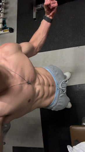 Used to explain myself. Now I flex. #lifting #gymmotivation #gym #muscle #abs