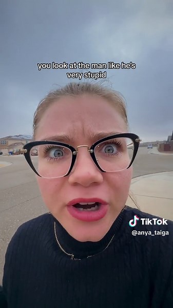 Russian Man Etiquette Revealed: The Truth About Splitting the Bill