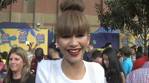 Zendaya interview, Kids' Choice orange carpet