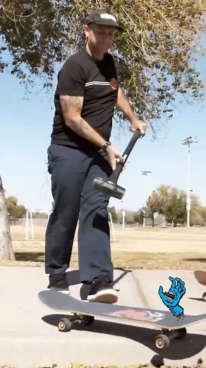 Santa Cruz VX Everslick Vs a Sledgehammer! 💪🏼 Santa Cruz VX are proven for their strength, pop and rigidity! Ride the strongest boards on the market! 💯🤘🏽 Thank you for shopping local and supporting your local skate community! 418 Skate Shop Block 418 Bedok North Ave 2 Singapore (460418) Open every day except Monday : 2pm to 8pm . .. ... ..... ...... ........ .......... #skateboarding #skate #skateboardingsg #santacruzskateboards #independenttrucks #acetrucks #418skateshop #skatesg #skatesho