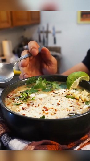 What is a chowder? the answer was suprisingly simple for a soup that can be so many things #soup #chowder #chzplzz #cookingshow #foodtalk