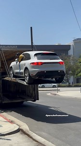 Living on the edge…😎 | Porsche from Samuel