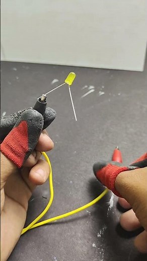 Yellow Led light vs 220v electricity #sciencefacts #ledlights #electricity #shorts