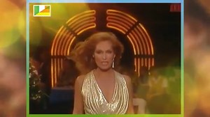 4.5K views · 559 reactions | 1982 - #Dalida canta "Si la France", canzone tratta dall'album "Spécial Dalida". | Dalida idéale | Facebook