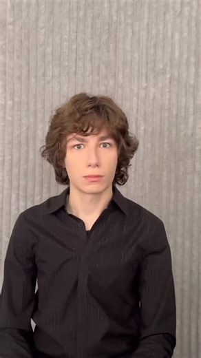 A real UFO caught by the Chilean Navy? 👀 On November 11, 2014, a Chilean Navy helicopter (Airbus Cougar AS-532) was doing a normal daytime patrol near the coast west of Santiago. 👨‍✈️ On board: an experienced Navy captain and a technician testing an advanced infrared camera (Wescam MX-15 FLIR) — the same kind used for secret missions. Suddenly, the pilot spotted a UFO and contacted two radar stations... but neither could detect it. They saw the helicopter just fine — but not the object. 👽✨ #u