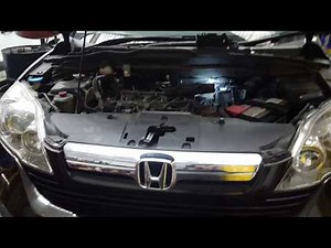 Honda CR-V 2008 Diesel i-CTDi fuel filter removal/ replacement. How to do it and how to bleed it.