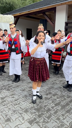 Nuntă moroșenească cu tradiție! Maramureș,te iubesc!❤️#live #nunta #dianacârlig #maramures #romania #traditie | Diana Carlig