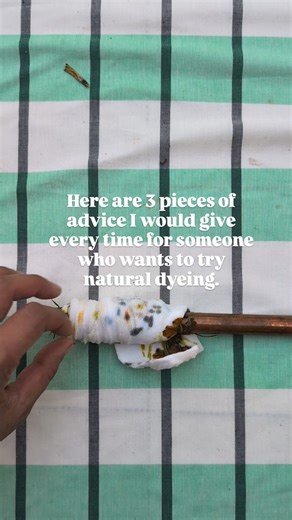 1. Know your why 2. Pick one teacher 3. Keep notes 🎨It may sound cheesy to verbalize why you would want to learn natural dyeing but it will set the tone for your learning journey. Is it because you want to start a new hobby? Are you an artist who wants to integrate botanical colours in your practice? Or are you a teacher who wants to share this with your class? It helps you identify your starting point which leads to my number advice 👇🏾 🎨There are so many natural dyers offering their tips, t