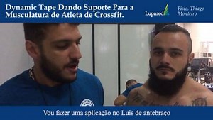 @dynamictapebrasil dando suporte para a musculatura de atleta de Crossfit. Aplicação realizada pelo Fisioterapeuta @dr.thiagoneves @wodhands @cf_barba | Dynamic Tape Brasil