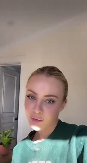 Daisy Keech (@daisykeech70)’s videos with original sound - Daisy Keech