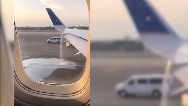 A United flight from New Jersey to Italy was canceled after a passenger spotted fuel spewing from the plane's wing. | Business Insider
