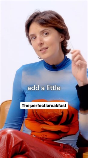 How to build a savoury breakfast that will keep your glucose levels steady so you can feel amazing, say goodbye to chocolate cravings, have enough energy to finish your to-do list, and feel great in your clothes. And if you want recipe examples putting this into action, join my recipe club. Link is in bio. 🌟 | Glucose Goddess