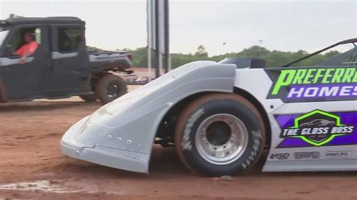 Phenix City racing pit boss finds his lane
