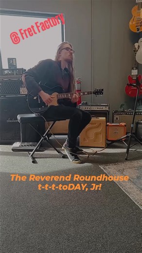 Reverend Roundhouse Jr. thru a 1940s Magna (pre-Magnatone) Melodier amp! Both available here at @fretfactorypa , also markdowns on select brand-new guitars are now live, inquire in-store for details! | The Fret Factory