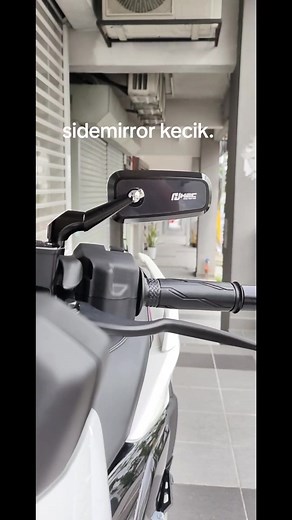 Yamaha XMAX Side Mirror Upgrade Guide
