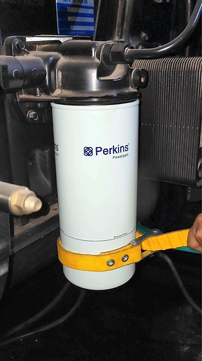 "Time for some engine care! ⛽️🔧 Changing the oil filter on the Perkins Diesel Engine 1606 Series to keep it running smoothly and efficiently. Regular maintenance is key to long-lasting performance! #tayeb_power_engineering #fypシ #foryoupage #machine #generator #foryoupagereels #foryouシ #foryoupageシ #PerkinsEngine #DieselPower #EngineMaintenance #OilFilterChange #KeepItRunning" | Tayeb Power Engineering