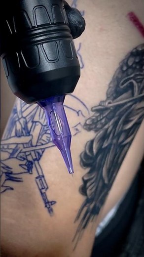 "ASMR" gangster tattoo 🔫🤌🏻😍 #asmrvideo #asmr #viral #tattoo #tattooartist #shorts #ink #art