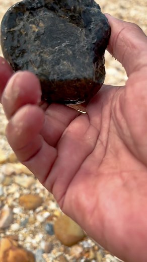 Hunting for gemstones and unique stones at gold mining sites. #huntinggemstone #hunting #gemstone #uniquestones #goldmining | The GemsHunter