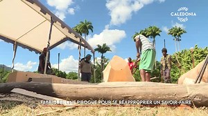 [Le JT - Fabriquer une pirogue pour se réapproprier un savoir-faire]