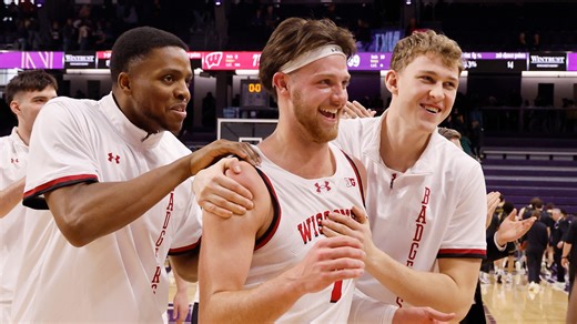 Carter Gilmore's work to improve his shooting pays off with career-high 15 points in UW win over Northwestern