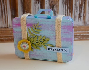 The Sizzix Lifestyle Journal Die is back by popular demand! Don’t miss lots of journaling fun with Katie Skilton and some popular brand new dies perfect for scrapbooking and journaling. Join her Saturday 11th November at 3pm and 7pm and 12th November at 8am. P.S don’t forget to be quick as we think these will sell out in an instant! | The Craft Store | Facebook