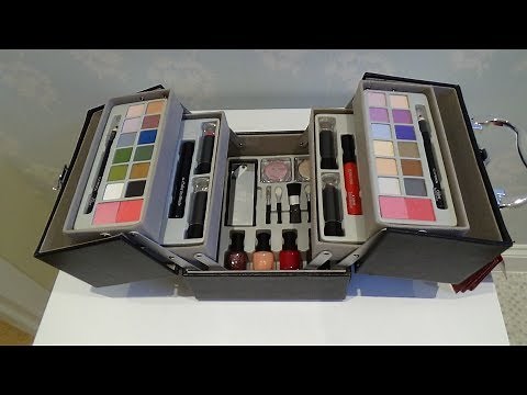 Make Up Set - Color Institute Making Up is Even Easier Cosmetics Case