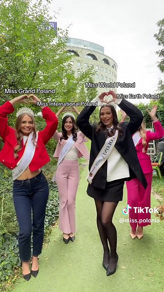 Nasze reprezentantki już niedługo zawalczą o tytuły 👑 trzymamy kciuki! #dc #dlaciebie #trend #dance #dancing #viral