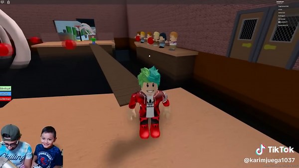 Baldi me Atrapa 4: Diversión y Risas en Roblox