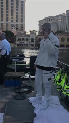 Drake Bellagio Fountain Performance 2017 — More Life Live