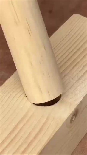 Great tips for getting smaller concentric circles #WoodworkingHacks #HandPlaneMagic #PerfectJoints #CraftTheCut