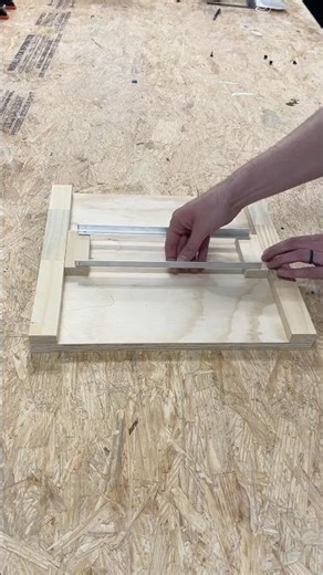 Quick router sled jig for flattening small pieces #woodworking #asmr #diy #shorts #diywoodworking