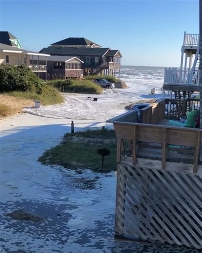 Coastal flooding this morning with today’s King Tide on the Outer Banks; here’s a look at Buxton in an area very vulnerable to King Tides. It can happen even on a sunny day like today. Video via: Georgeann McLain | North Carolina's Weather Authority