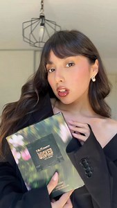 9.1K views · 669 reactions | @florenciaaalonso shows how to create an enchanting look with our elphaba makeup set爵 @wickedmovie only in theaters now | rem beauty | Facebook