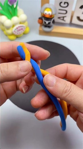 Simple Craft | Make a blue and orange lollipop using craft clay! #diy #crafts