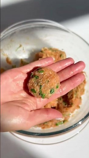Red Orzo & Juicy Chicken Meatballs 🍝🔥 #orzo #pasta #meatballs #chickenrecipe #comfortfood