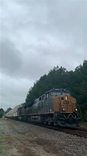 CSXT 3453 Leads I187-28 by NE McDowell in Greenwood, SC!! #shorts #trains #railfan #csx #railway